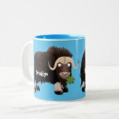Funny muse ox Cartoon Illustration Zweifarbige Tasse (Vorderseite Links)