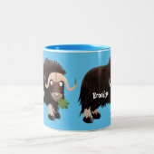 Funny muse ox Cartoon Illustration Zweifarbige Tasse (Mittel)