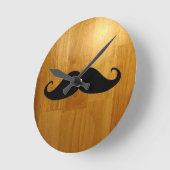 Funny Mustache auf Shiny Holz Textur Hintergrund Runde Wanduhr (Winkel)