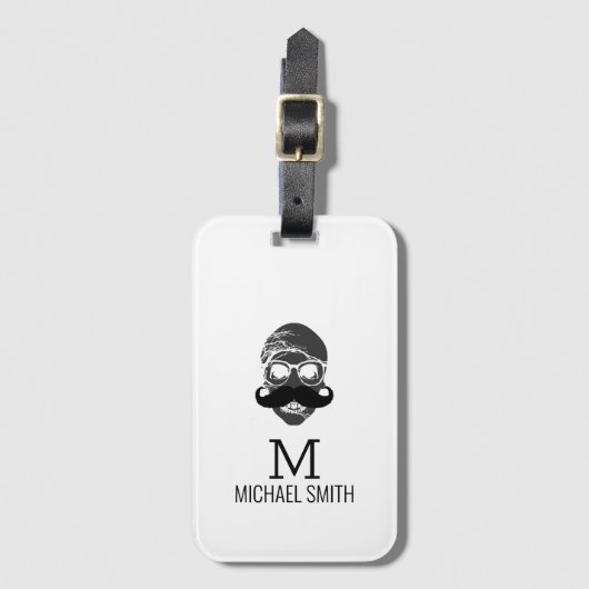Funny Mustache Monogram #2 Gepäckanhänger (Vorderseite Vertikal)
