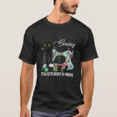 Funny Nähen, weil Mord ist falsche Liebe Katze Qui T-Shirt (Vorderseite)
