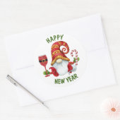 Funny New Year Partys Gnome Runder Aufkleber (Umschlag)