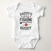 Funny Newborn Gift | Daddy's Little Fishing Buddy Baby Strampler (Vorderseite)