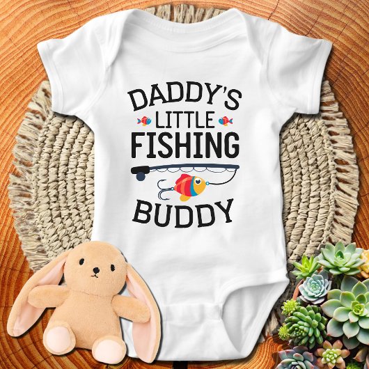 Funny Newborn Gift | Daddy's Little Fishing Buddy Baby Strampler