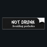 Funny nicht Betrunken Vermeiden von Potholes Autoaufkleber<br><div class="desc">Dieses Design entstand durch digitale Kunst und kann in dem Bereich personalisiert sein, der durch das Ändern des Fotos und/oder Textes zur Verfügung gestellt wird. Oder Sie können es anpassen, indem Sie den Mausklick auswählen, um weitere Optionen anzupassen, um die Farbe des Hintergrunds zu löschen oder zu ändern, Text hinzuzufügen,...</div>