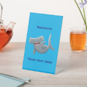 Funny niedlich Hammerhead Hai Cartoon Sockelschild (In SItu)