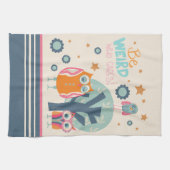 Funny Niedlich Owls sei ein seltsames Zitat Geschirrtuch (Horizontal)