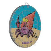 Funny niedlicher lila Cartoon Einsiedlerkrabbe Dartscheibe (Vorderseite Links)