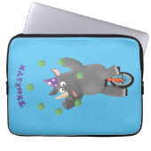 Funny niedlicher Nashorn jonglieren auf Einrad Laptopschutzhülle (Vorderseite)