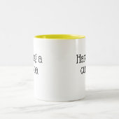 Funny Novelty HAVING A CUPPA Zweifarbige Tasse (Mittel)