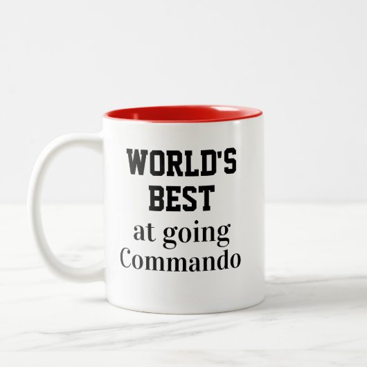 Funny Novelty WORLD'S BEST GOING COMMANDO Zweifarbige Tasse (Links)