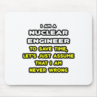 Funny Nuklear Engineer T - Shirt und Geschenke Mousepad