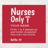 Funny Nurse Graduation Party Personalisiert Schaumweinetikett (Einzelnes Label)