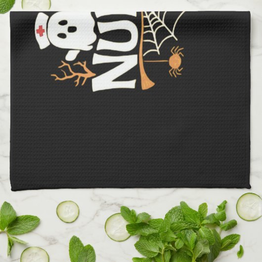 Funny Nurse Halloween Ghost Design Essential T-Shi Geschirrtuch (Gefaltet)