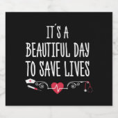 Funny Nurse Rette Grafikarbeit Schaumweinetikett (Einzelnes Label)