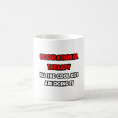 Funny Occupational Therapist Shirts und Geschenke Kaffeetasse (Mittel)