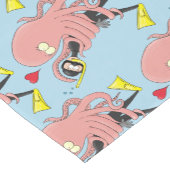 Funny octopus umarmt Taucher Cartoon Spaß Kurzer Tischläufer (Ecke)