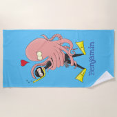 Funny octopus umarmt Taucher Cartoon Spaß Strandtuch (Vorderseite)