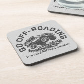 Funny Off-Roading Zitat billiger als Therapie Getränkeuntersetzer (Linke Seite)