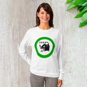Funny Office Worker-Schlafen am Schreibtisch T-Shirt