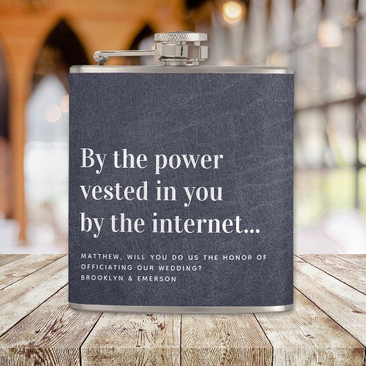 Funny Officiency Vorschlag heiraten uns Flachmann