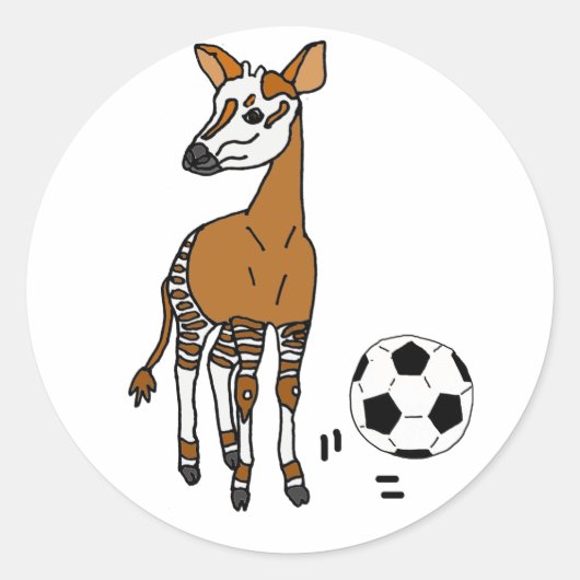 Funny Okapi Playing Soccer Cartoon Runder Aufkleber (Vorderseite)
