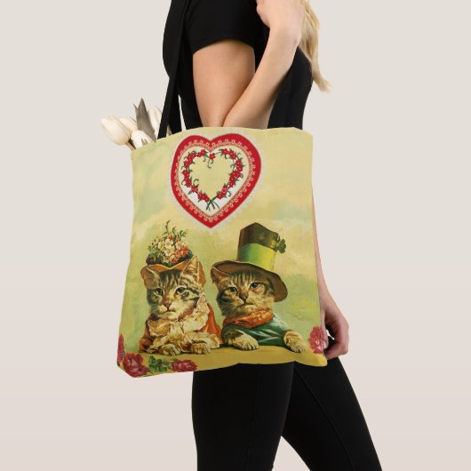 FUNNY OLD FASHION VALENTINE'S DAY CATS, Heart, Ros Tasche (Von Nahem)