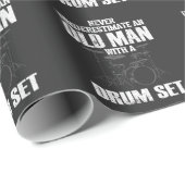 Funny Old Man Drum Set Drummer Men Drummerung Geschenkpapier (Rolleneckpunkt)