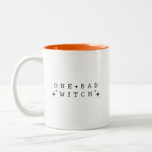 Funny One Bad Witch Modernes Halloween Zweifarbige Tasse (Links)