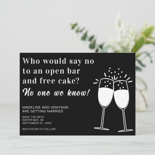Funny Open Bar Free Cake Hochzeit speichern das Da Save The Date (Stehend Vorderseite)
