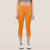 Funny Orange Kürbislaterne Kürbisgesicht Halloween Capri Leggings (Vorderseite)