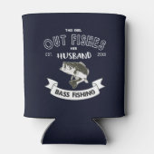 Funny Out Fish Ehefrau Bass Fishing Tasse Dosenkühler (Rückseite)