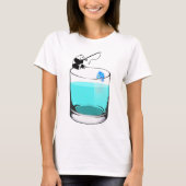 Funny Panda Fischen in einem Glas Wasser T-Shirt (Vorderseite)