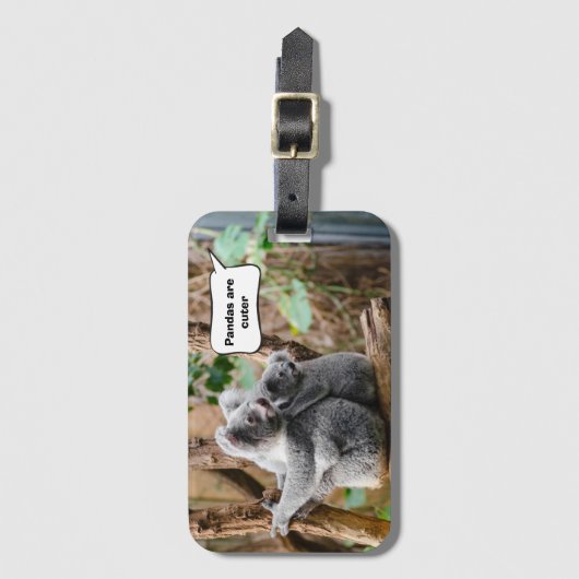 Funny Pandas oder Koalas - Was sind niedlicher? Gepäckanhänger (Vorderseite Vertikal)