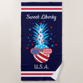 Funny Patriotic Pineaple Strandtuch (Vorderseite)