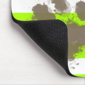 Funny Pawprint auf Electric Lime Green Stripes Mousepad (Ecke)