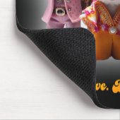 Funny Peace. Liebe. Knochenböden. Hamster Supergro Mousepad (Ecke)