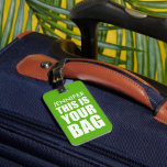 Funny Personalisiert Bag Achtung Reisen Grün Gepäckanhänger<br><div class="desc">Machen Sie sich keine Sorgen,  mit diesem lustigen,  hellen Gepäckanhänger Ihre Tasche wieder zu verlieren. Einfach und schnell personalisieren Sie es mit Ihrem Namen und Kontaktinformationen - und ändern sogar die Hintergrundfarbe. Egal,  welches Reiseziel Sie in dieser Urlaubszeit wählen,  stellen Sie sicher,  dass Ihr Gepäck mit personalisiertem Flair auffällt.</div>