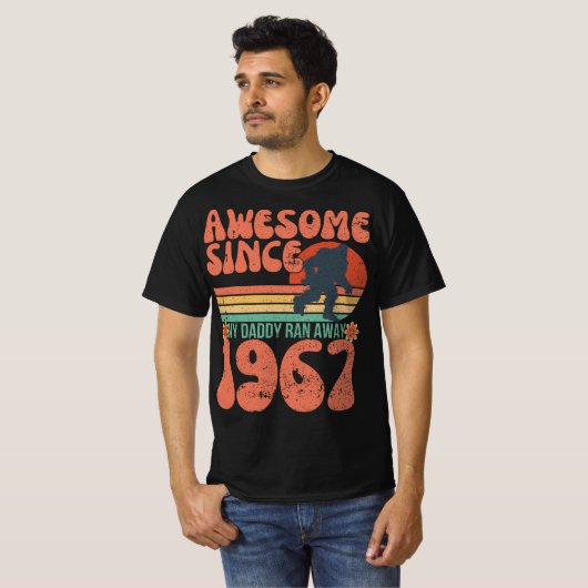 Funny Phantastisch Sasquatch Retro Sonnenuntergang T-Shirt (Vorne ganz)