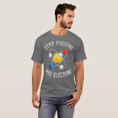 Funny Physicist Geschenk Idee Wissenschaft Atom Qu T-Shirt (Vorne ganz)