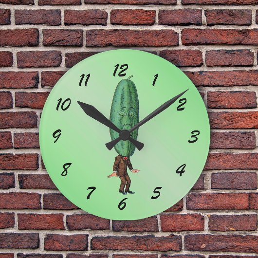 Funny Pickle Head Man trägt Anzug Runde Wanduhr