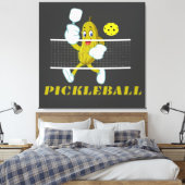 Funny Pickle Playing Pickleball Leinwanddruck (Insitu (Schlafzimmer))
