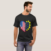 Funny Pickleball Ball mit amerikanischer Flagge He T-Shirt (Vorne ganz)