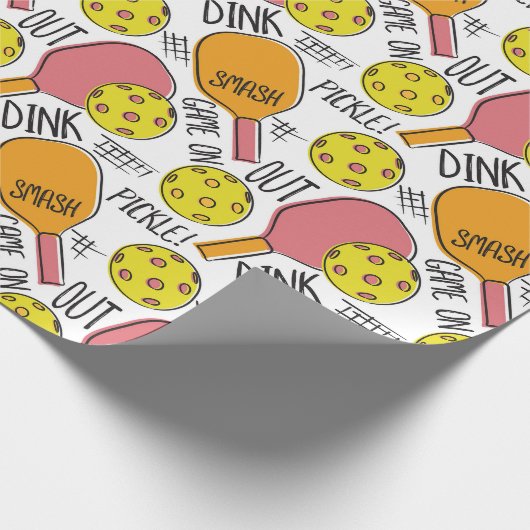 Funny Pickleball Grafik in Rosa Orange Geschenkpapier (Ecke)