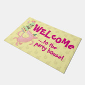 Funny Pig Willkommen im Party House Cake Cartoon Fußmatte (Schrägansicht)