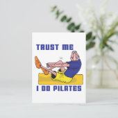 Funny Pilates Postkarte (Stehend Vorderseite)