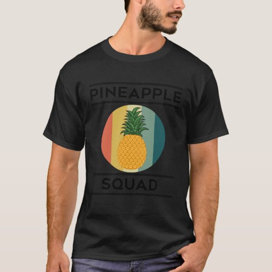 Funny Pineapple Squad Ironic Team Fruits T-Shirt (Vorderseite)