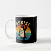 Funny Pinguin Resist Pinguine Protest gegen Tari Kaffeetasse (Links)