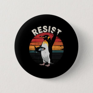 Funny Pinguin Resist Protest gegen Spaß von Zöllen Button