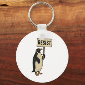 Funny Pinguin Resist Protest gegen Tarrifs Schlüsselanhänger (Vorderseite)